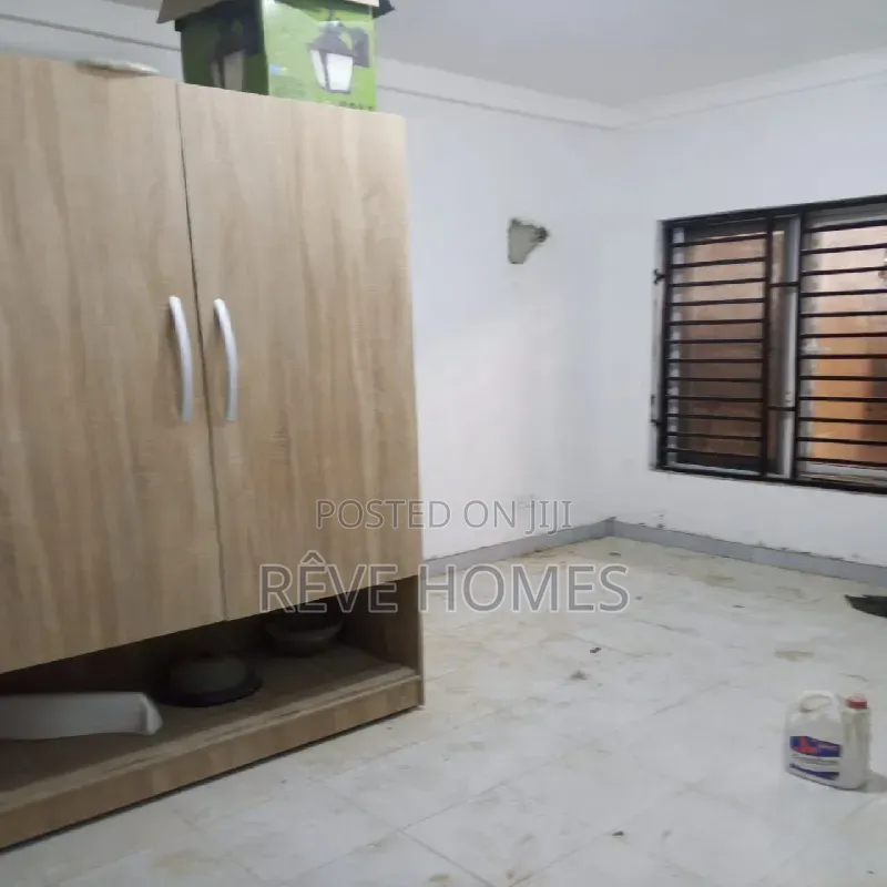 5bdrm Duplex in Ogudu GRA for rent