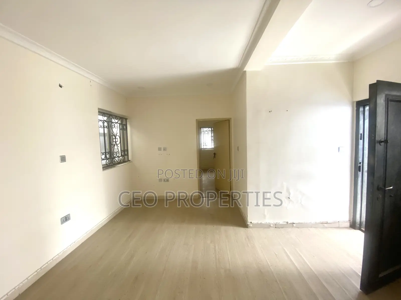 2bdrm Block of Flats in Jakande/Osapa - for rent