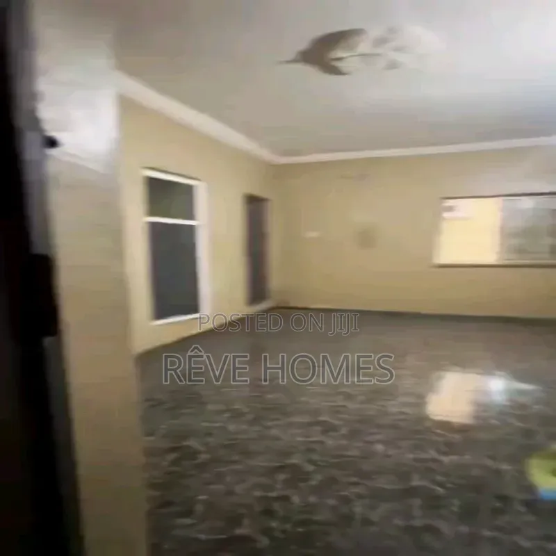 Studio Apartment in Shomolu / Shomolu for rent