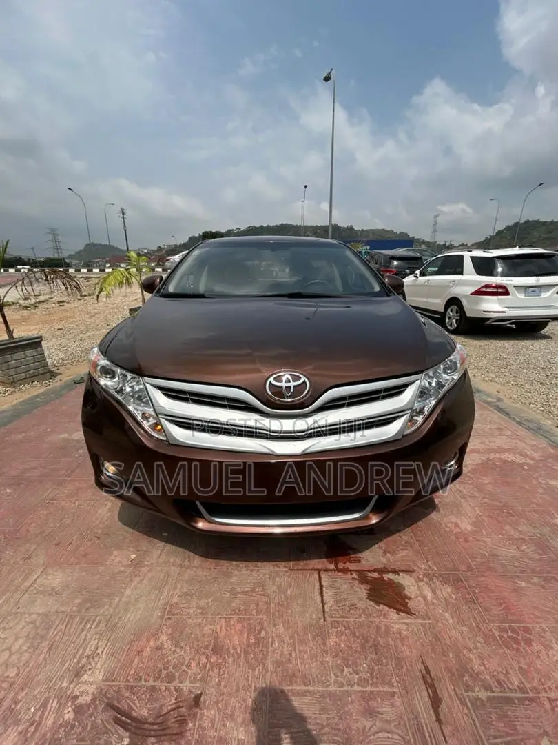 Toyota Venza AWD 2010 Brown