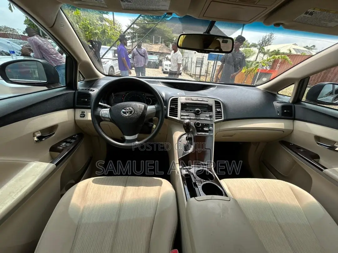 Toyota Venza AWD 2010 Brown