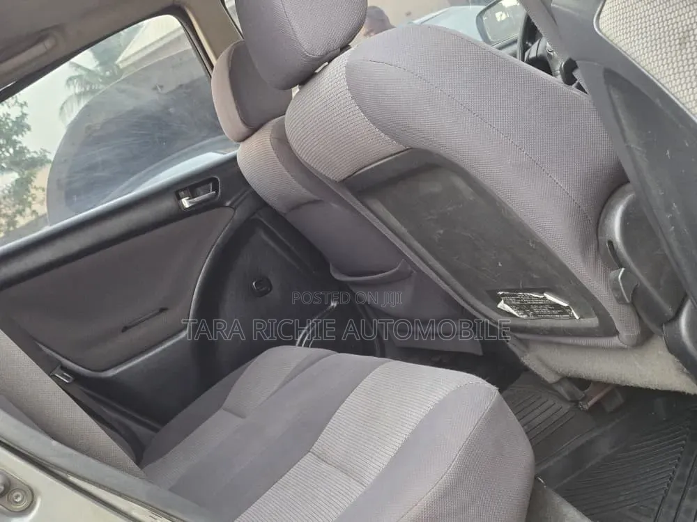 Toyota Matrix 2007 Gray