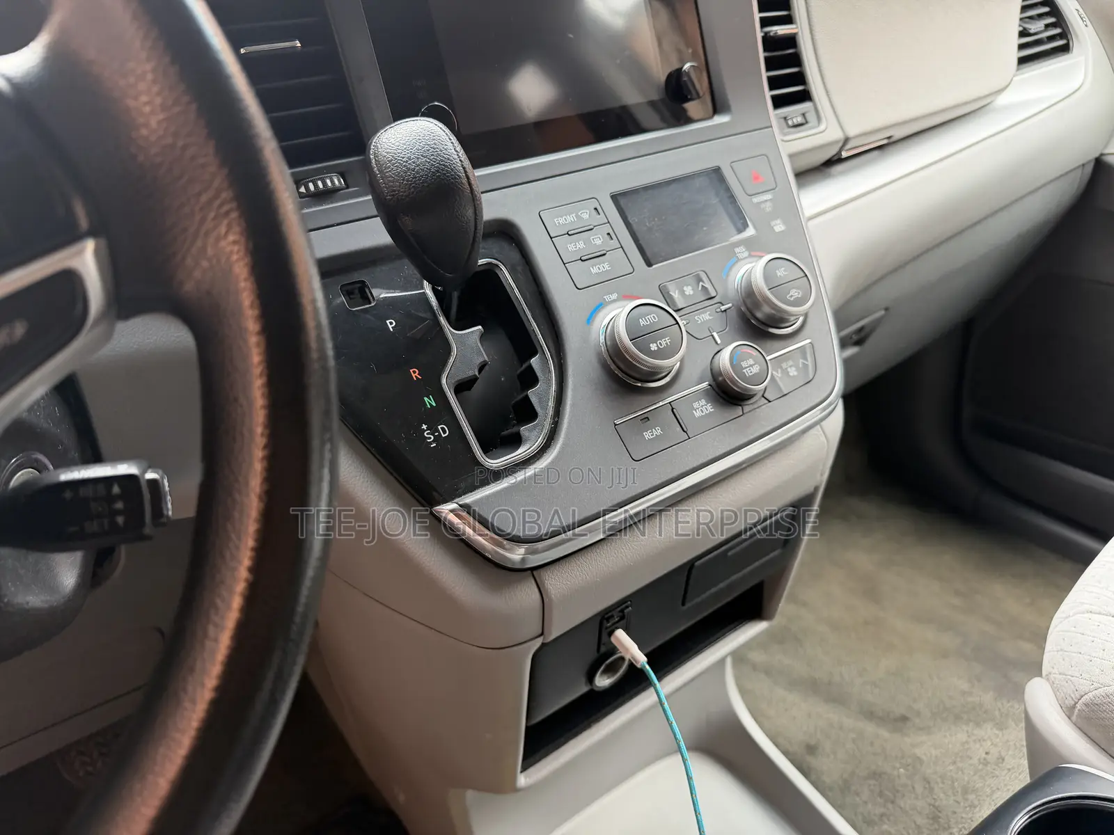 Toyota Sienna 2015 Gray