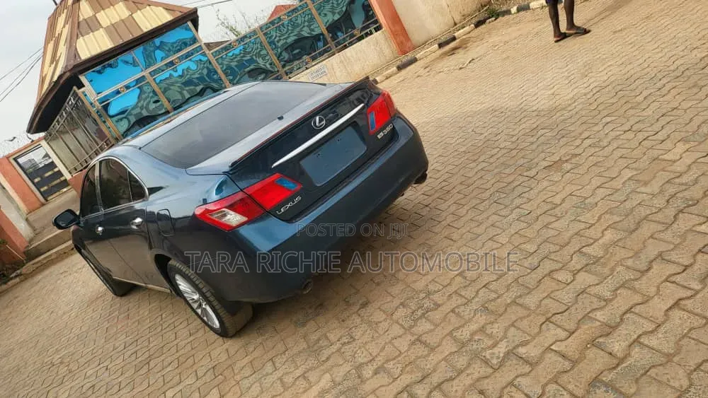 Lexus ES 350 2010 Blue