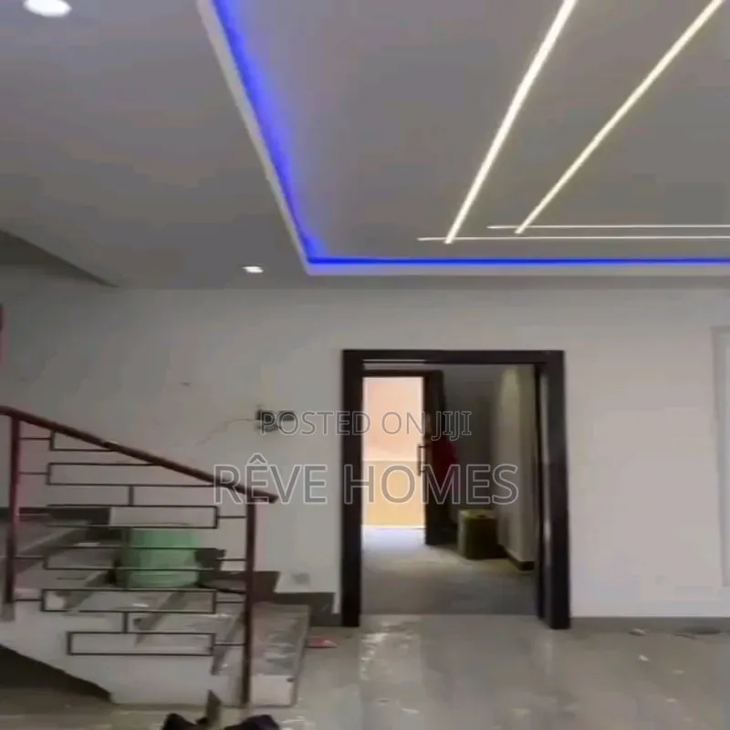 4bdrm Duplex in Ogudu GRA for rent