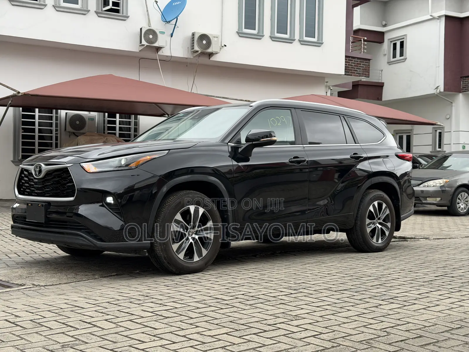 Toyota Highlander XLE AWD 2023 Black