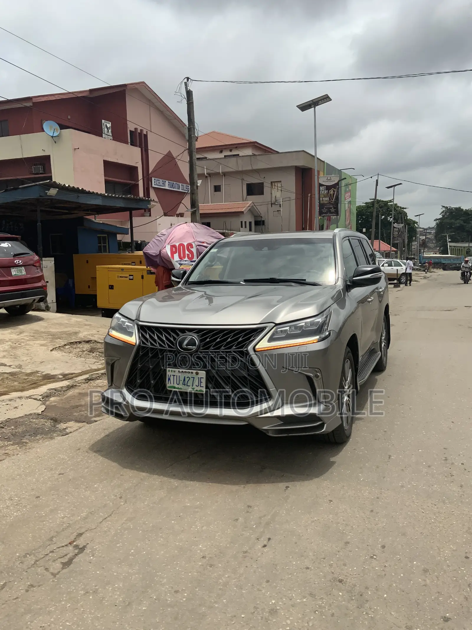Lexus LX 570 AWD 2017 Gray