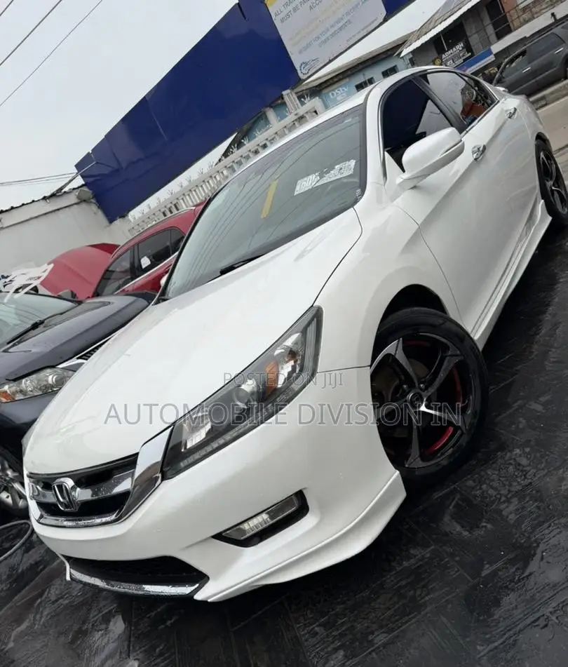 Honda Accord EX-L 4dr Sedan FWD (2.4L 4cyl 2A) 2013 White