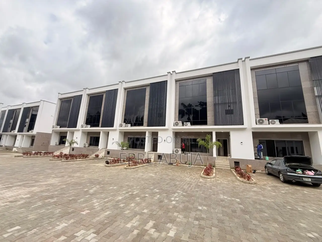 4bdrm Townhouse / Terrace in Maitama for rent