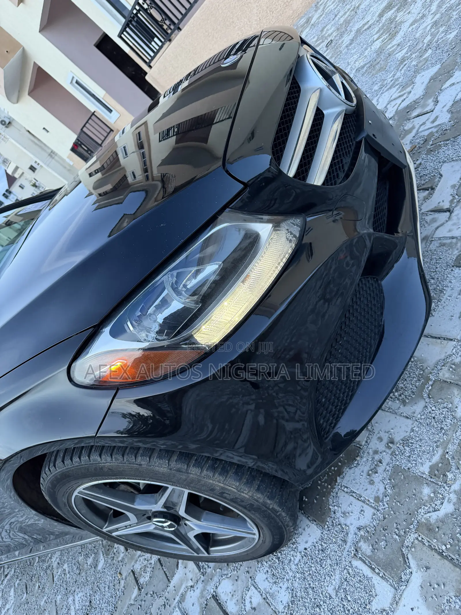 Mercedes-Benz C300 Luxury 4dr AWD 4Matic Sedan (2.0L 4cyl 7A) 2015
