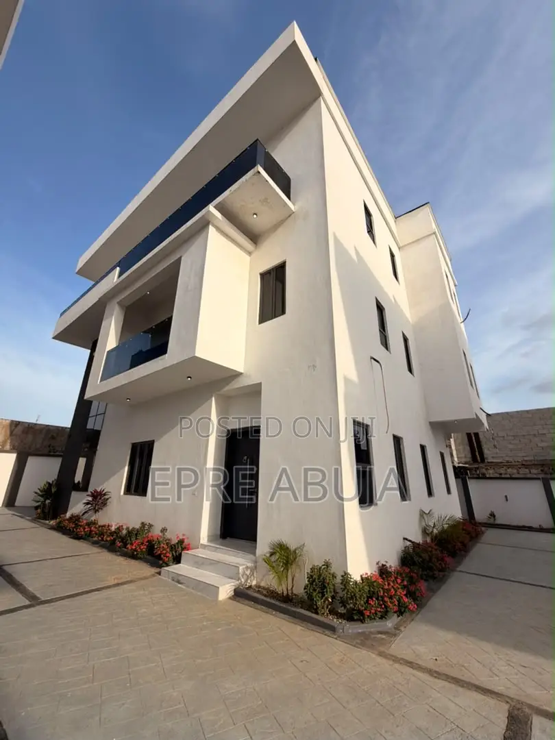 4bdrm Duplex in Guzape District for sale