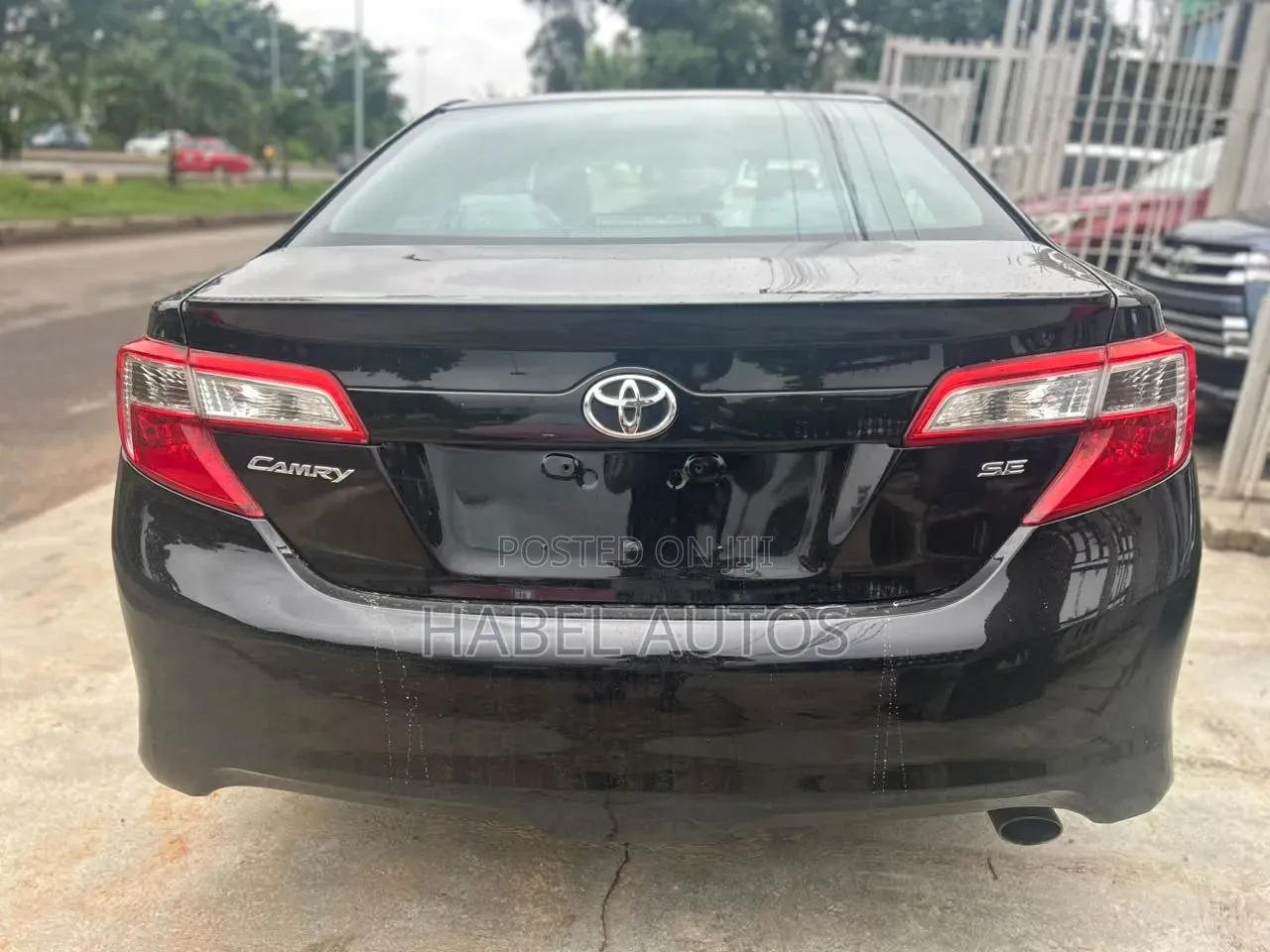 Toyota Camry SE 4dr Sedan (2.5L 4cyl 6A) 2013 Black