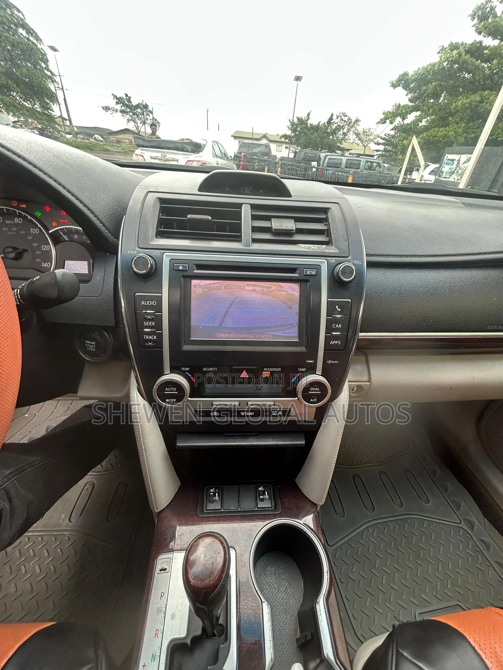 Toyota Camry XLE 4dr Sedan (2.5L 4cyl 6A) 2013 Black
