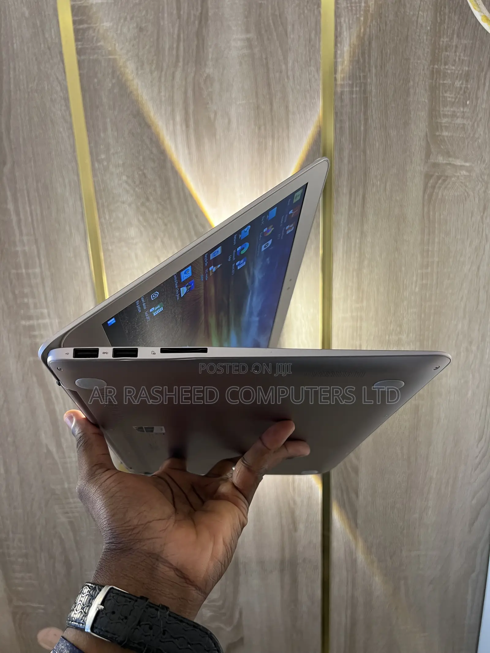 Laptop Asus ZenBook 13 UX331UN 8GB Intel Core i5 SSD 256GB