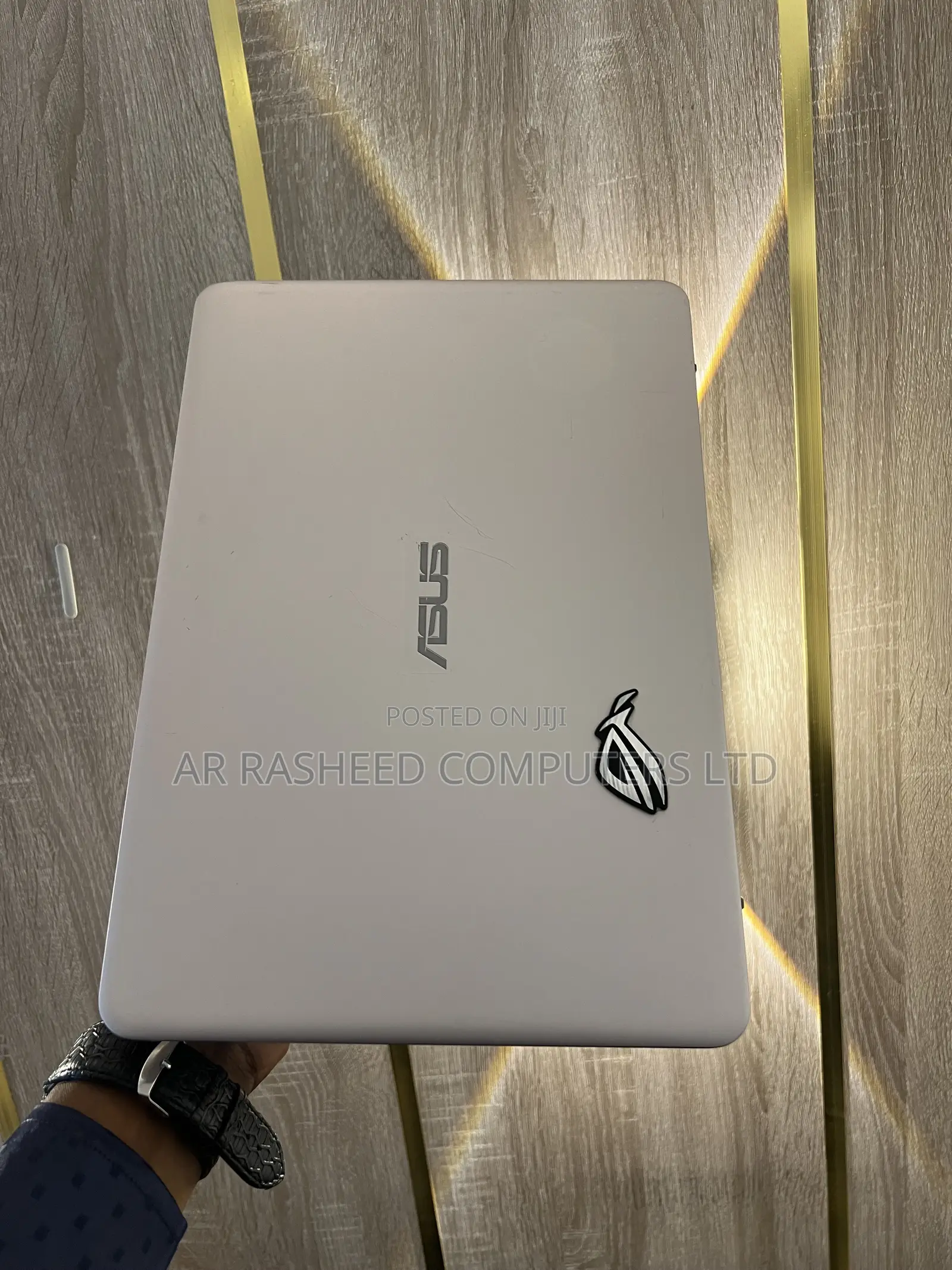 Laptop Asus ZenBook 13 UX331UN 8GB Intel Core i5 SSD 256GB
