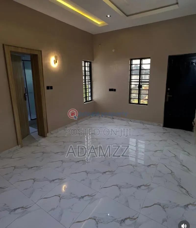 5bdrm Duplex in Enugu for sale