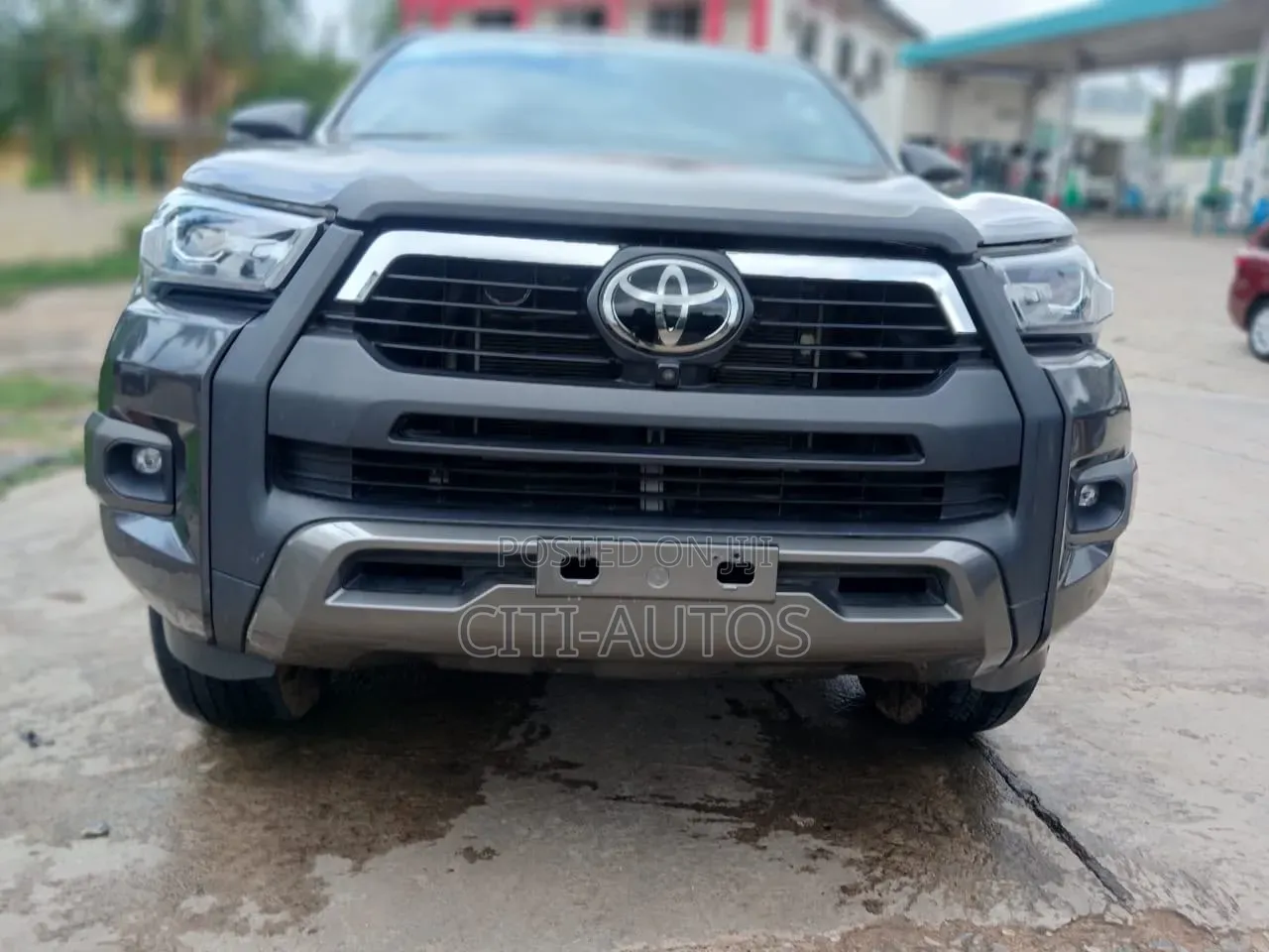 Toyota Hilux 2023 Gray