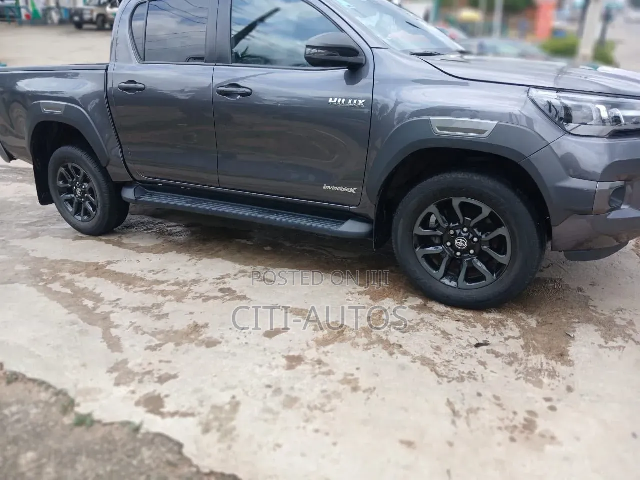 Toyota Hilux 2023 Gray