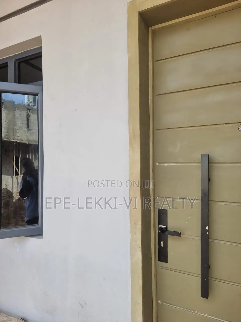 3bdrm Block of Flats in Lekki for rent