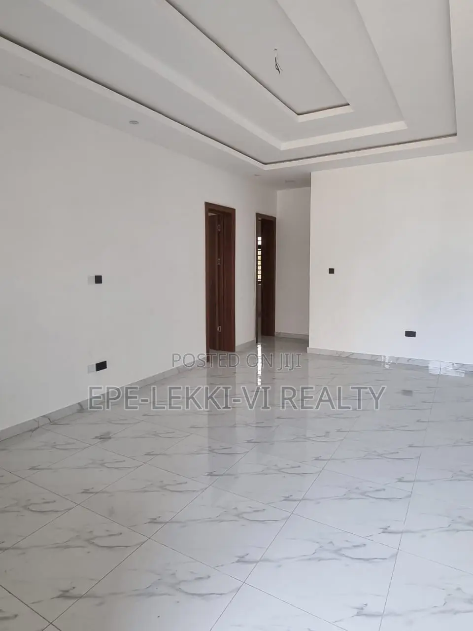3bdrm Block of Flats in Lekki for rent