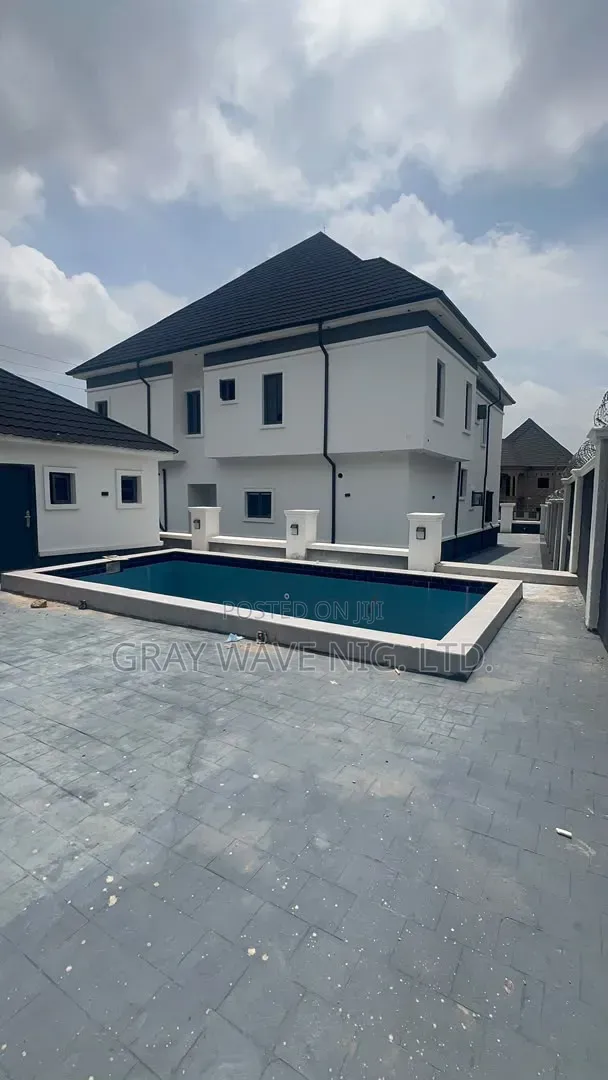 5bdrm Duplex in Galadimawa for sale