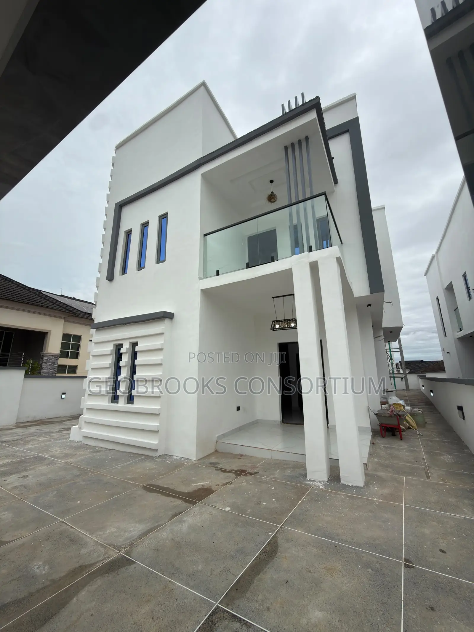 5bdrm Duplex in Kolapo Ishola Gra, Akobo for sale