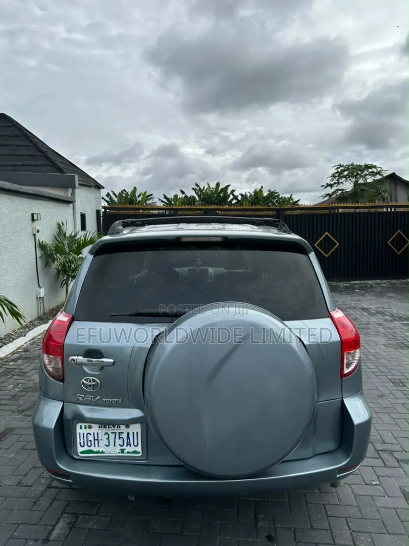 Toyota RAV4 2.4 2008 Blue