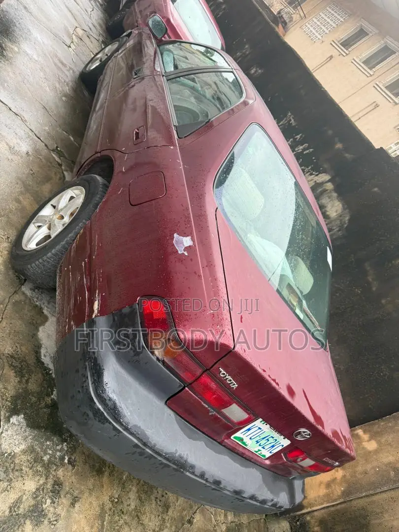 Toyota Camry Automatic 1999 Red