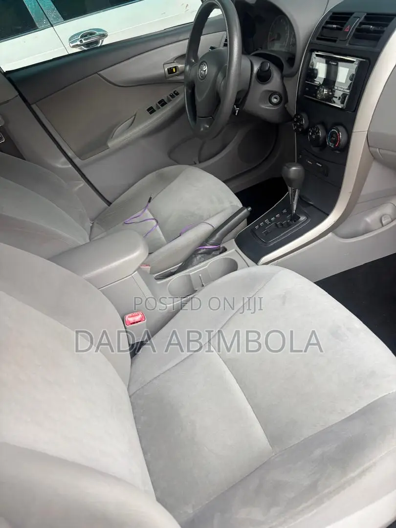 Toyota Corolla LE 4dr Sedan (1.8L 4cyl 4A) 2012 Red