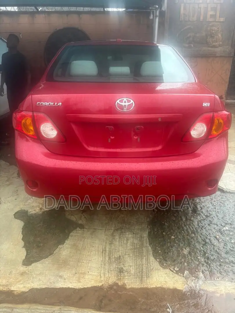 Toyota Corolla LE 4dr Sedan (1.8L 4cyl 4A) 2012 Red
