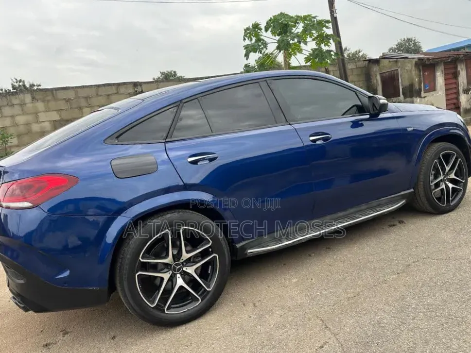 Mercedes-Benz GLE-Class 2021 Blue