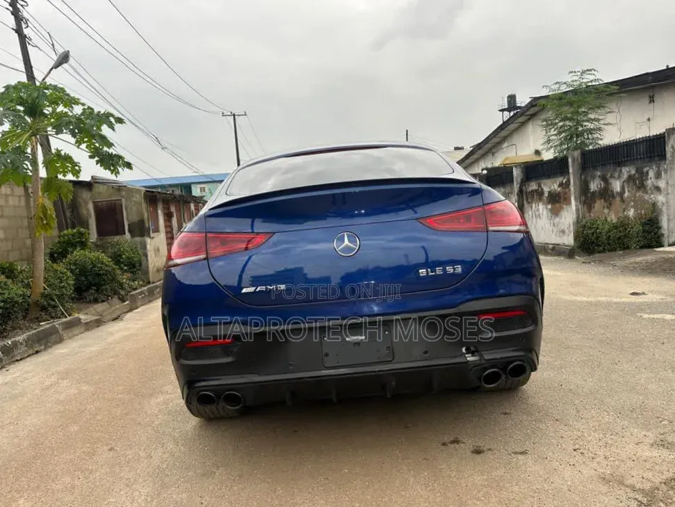 Mercedes-Benz GLE-Class 2021 Blue
