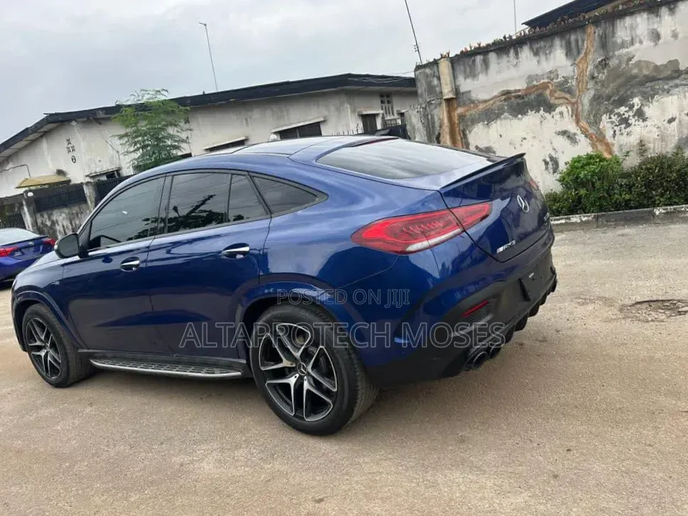 Mercedes-Benz GLE-Class 2021 Blue