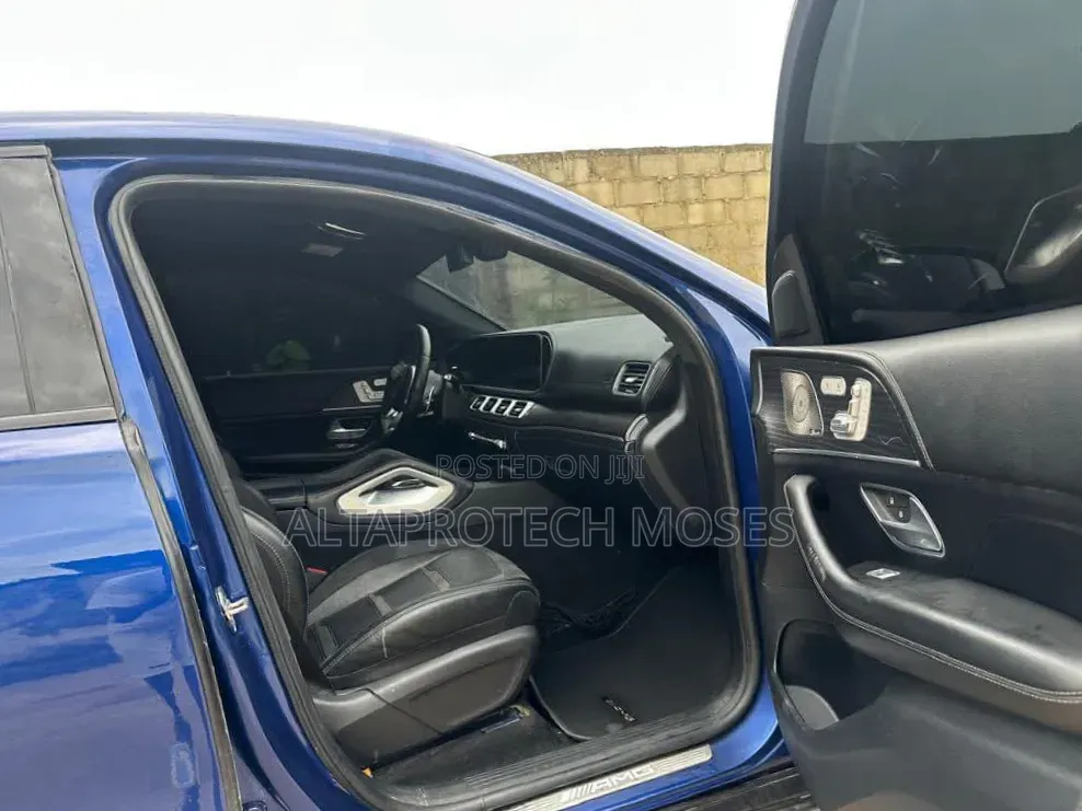 Mercedes-Benz GLE-Class 2021 Blue