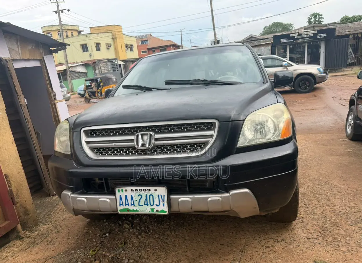 Honda Pilot 2005 Black