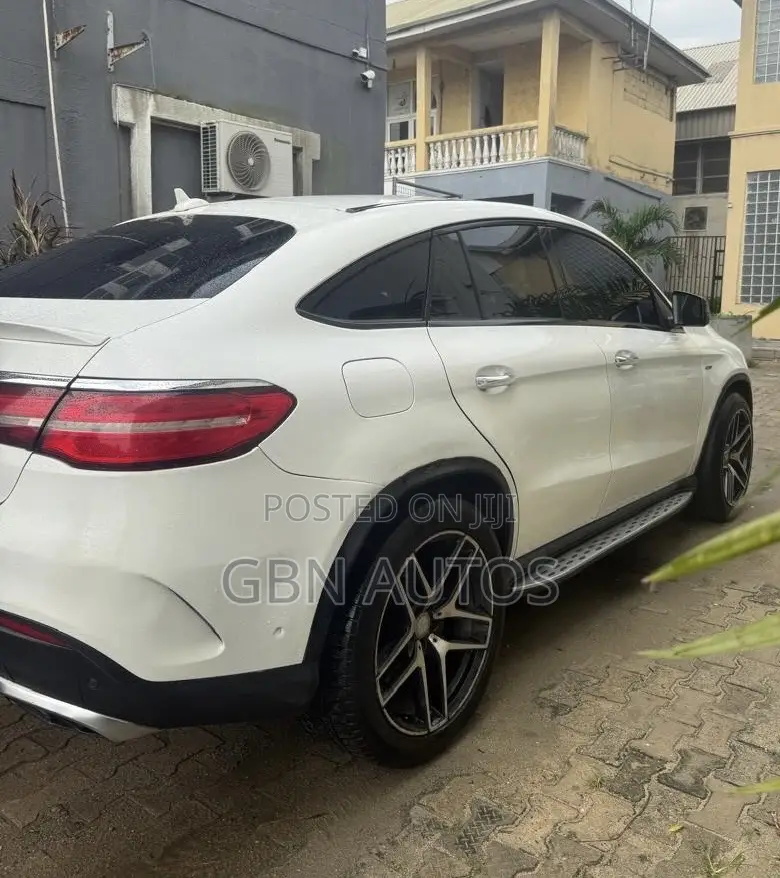 Mercedes-Benz GLE-Class 2016 White