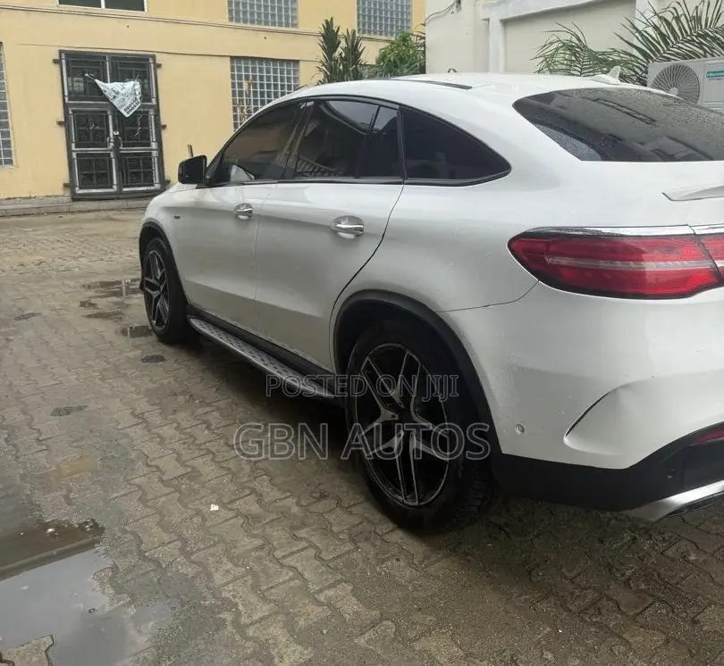 Mercedes-Benz GLE-Class 2016 White