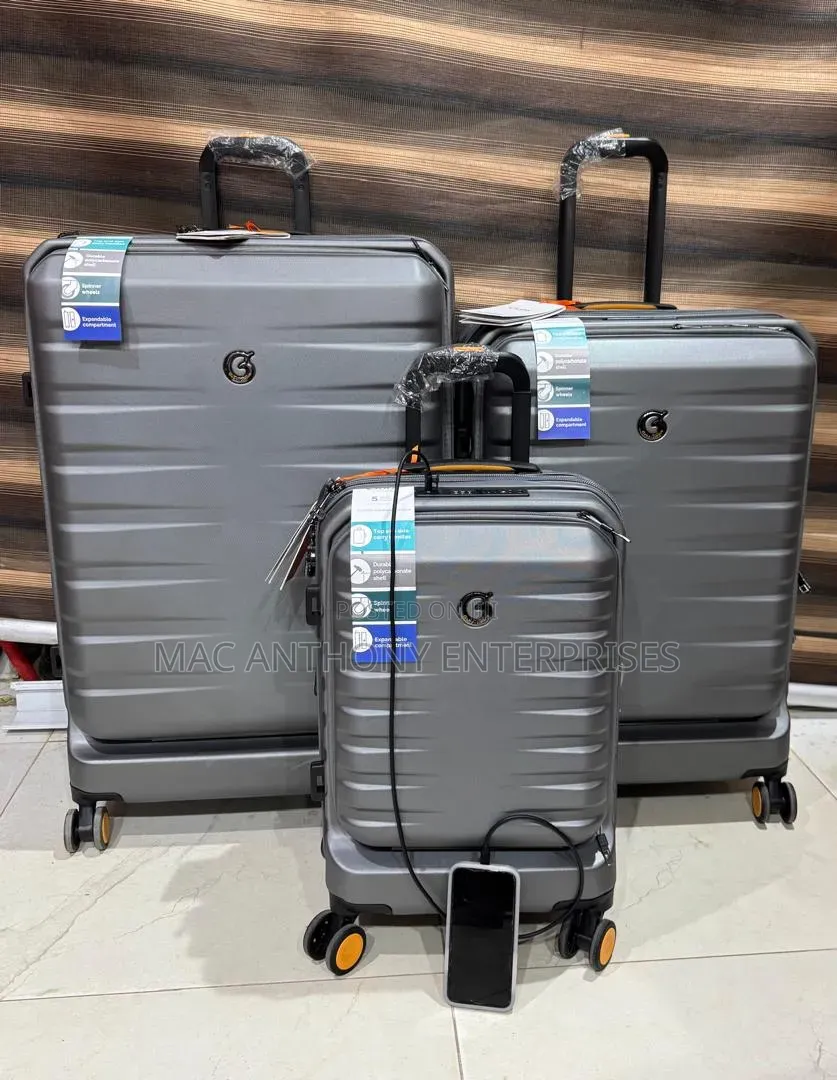 Fashionable Shell Luggage for All Your Travel Purpose
