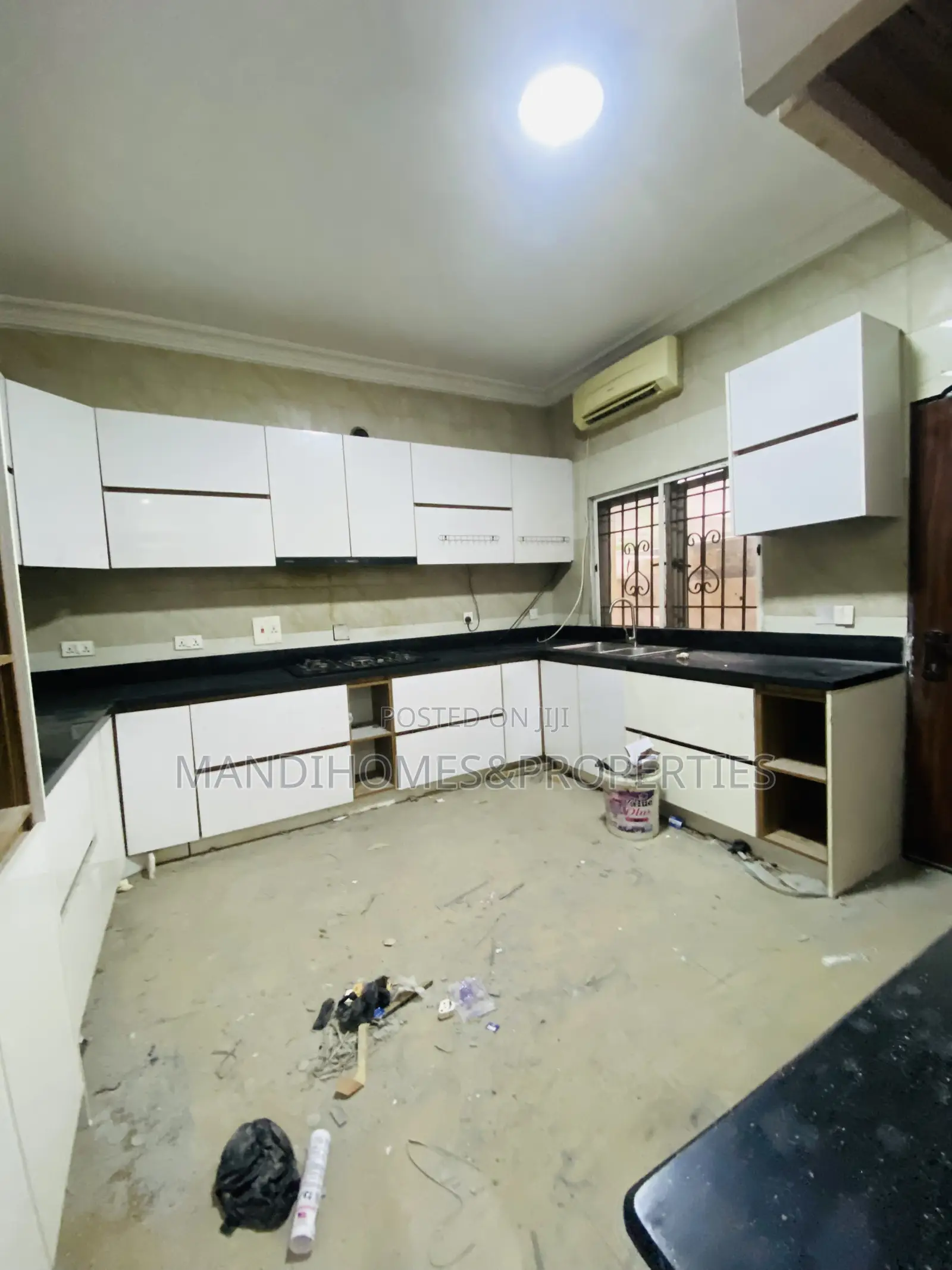3bdrm Townhouse / Terrace in Royal Garden, Ajah for rent