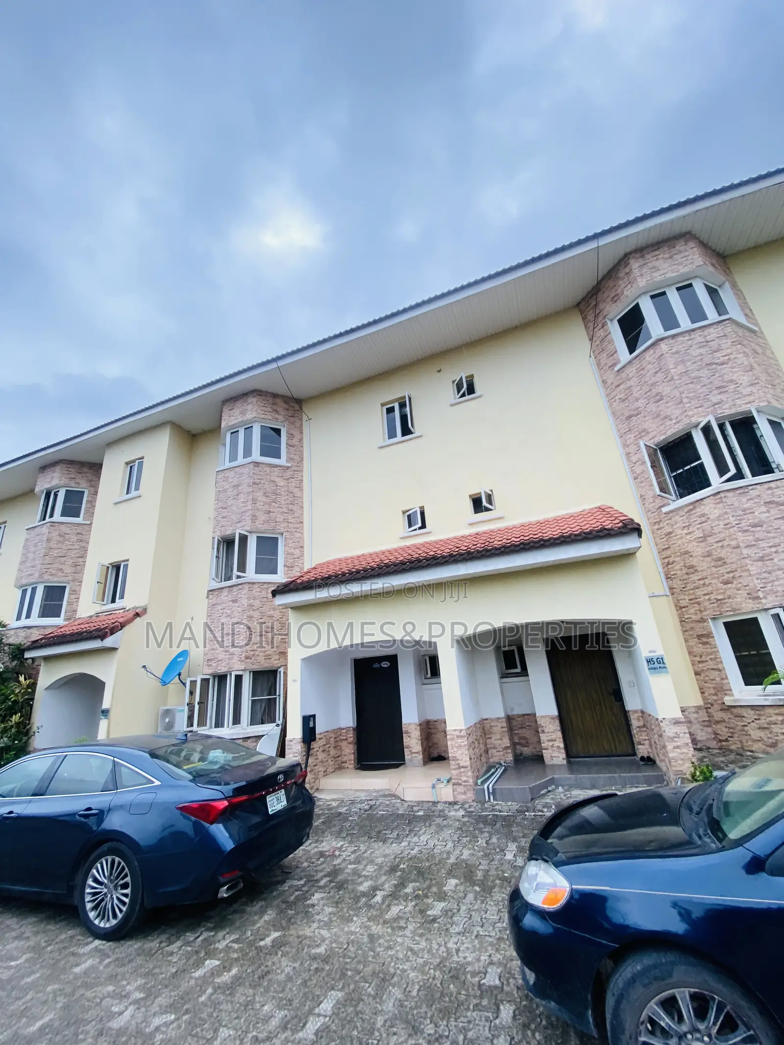 3bdrm Townhouse / Terrace in Royal Garden, Ajah for rent