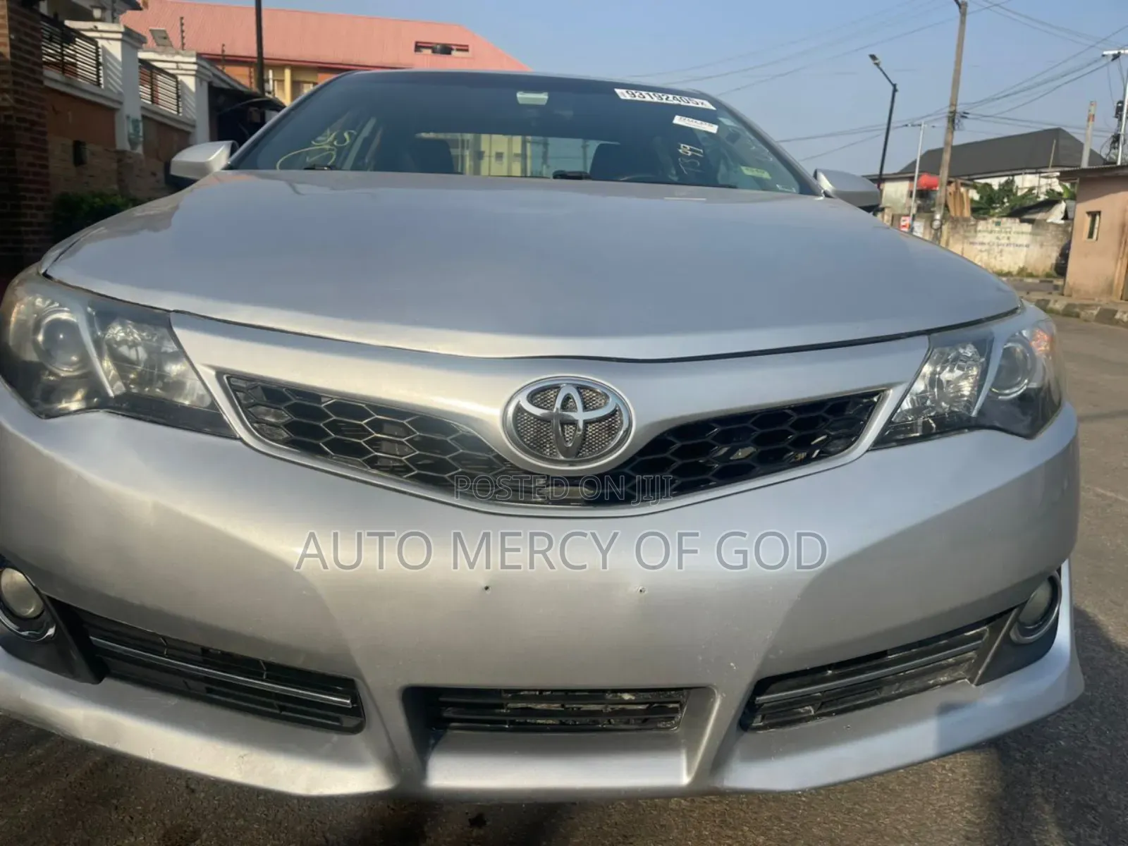 Toyota Camry LE 4dr Sedan (2.5L 4cyl 6A) 2012 Silver