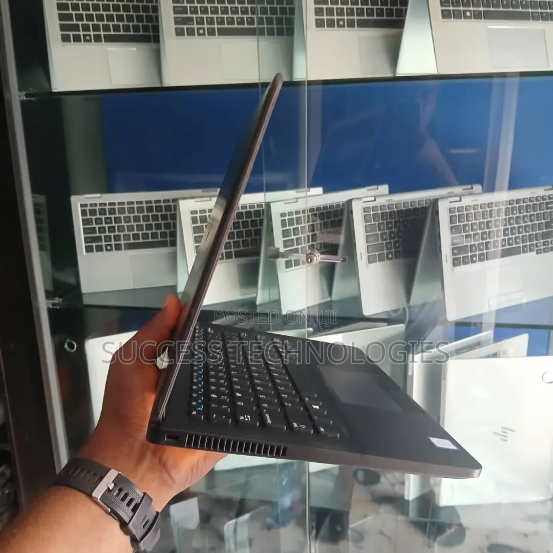 Laptop Dell Latitude E7270 8GB Intel Core i5 SSD 256GB