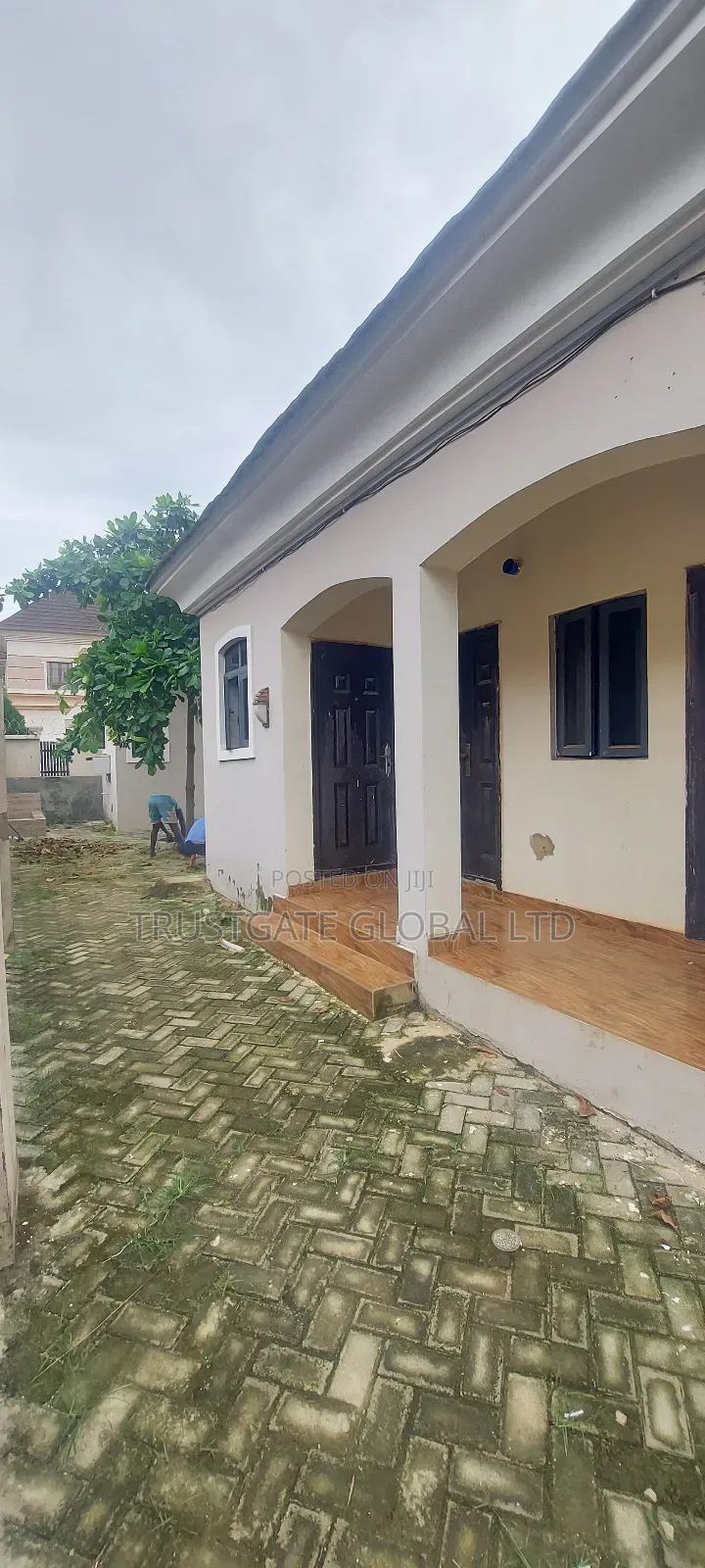 2bdrm Bungalow in Broadview Estate, Idu Industrial for rent