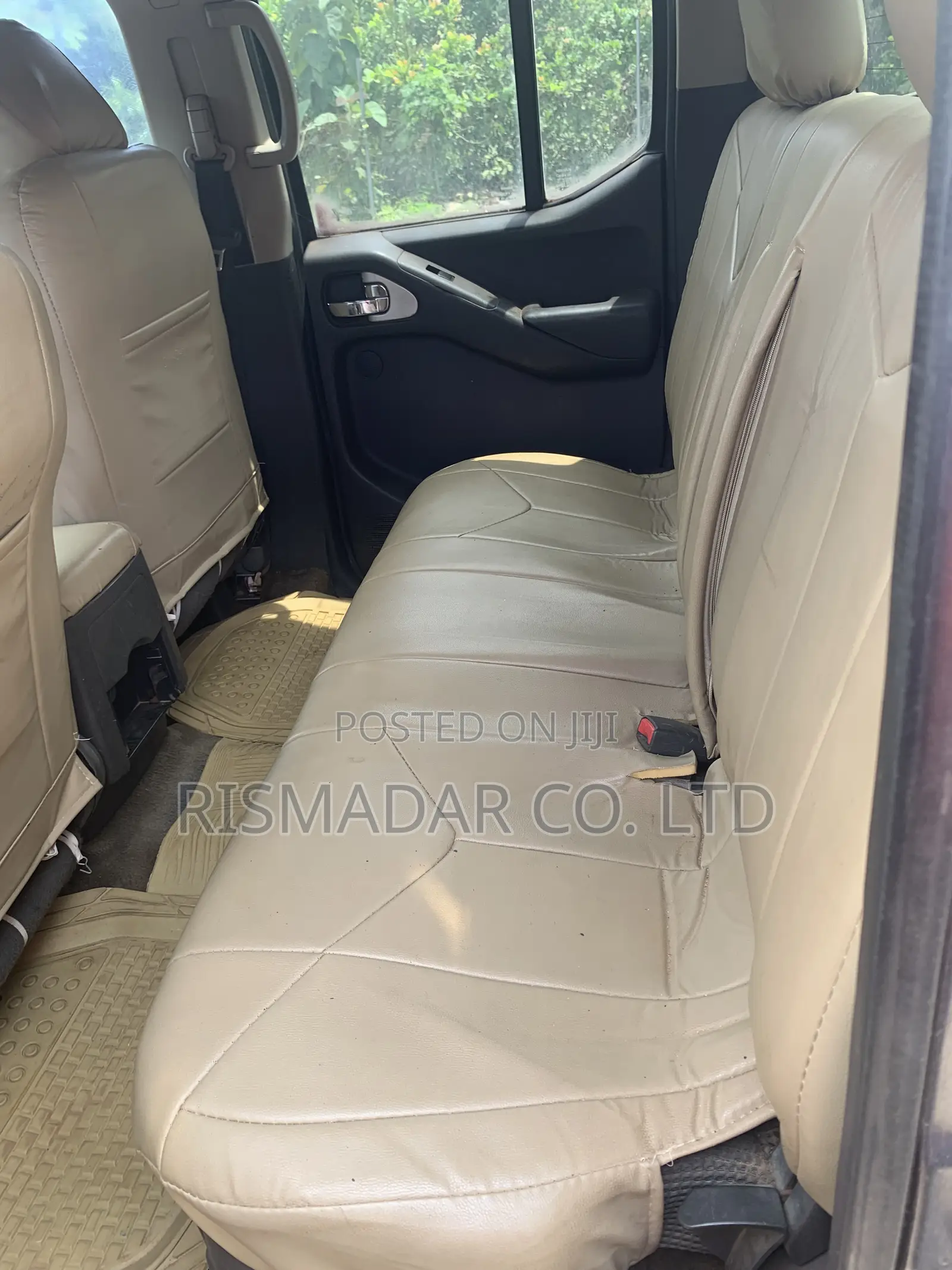 Nissan Frontier Automatic 2005 Gray