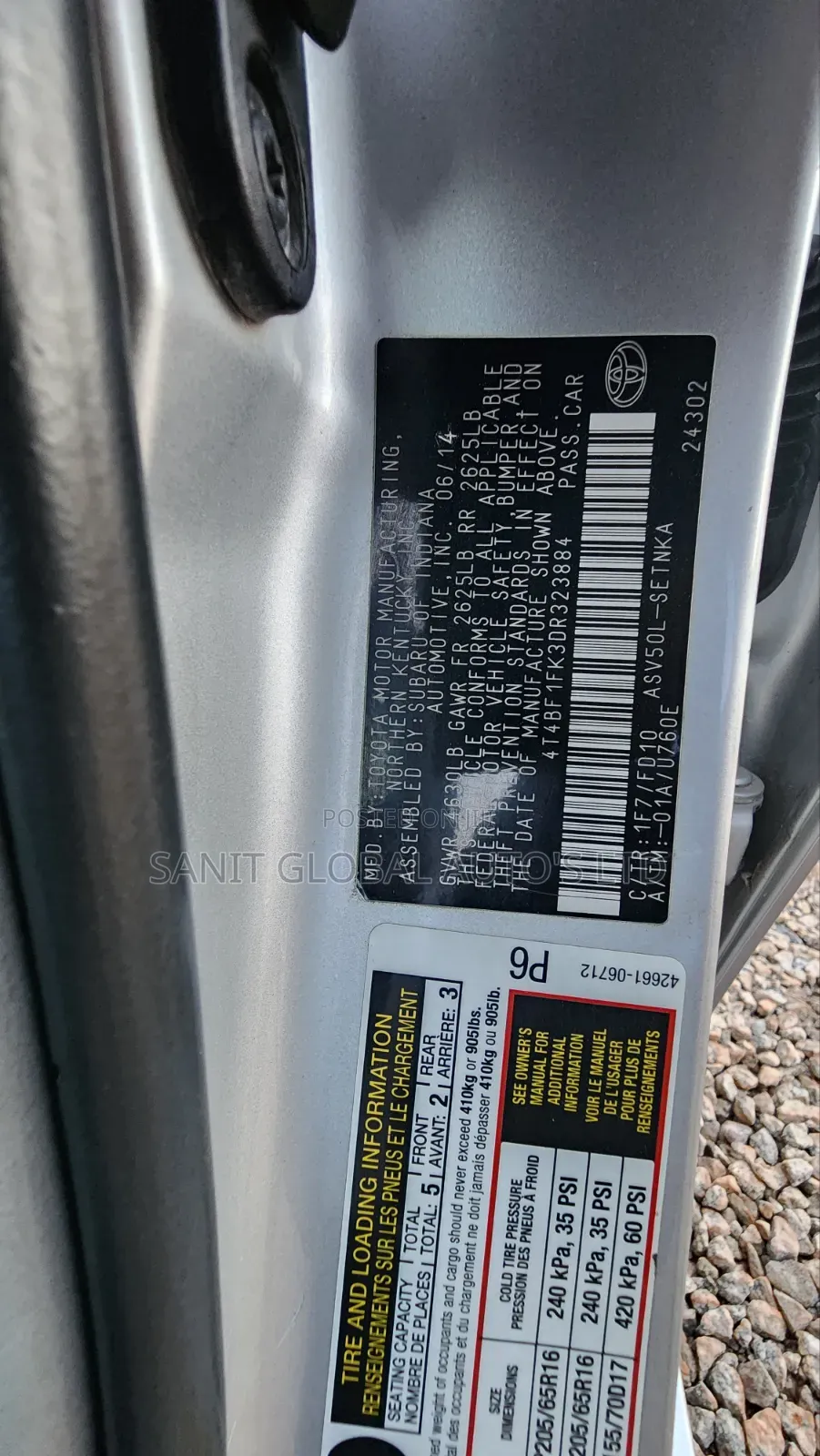 Toyota Camry XLE 4dr Sedan w/Prod. End 11/13 (2.5L 4cyl 6A) 2014 Silver