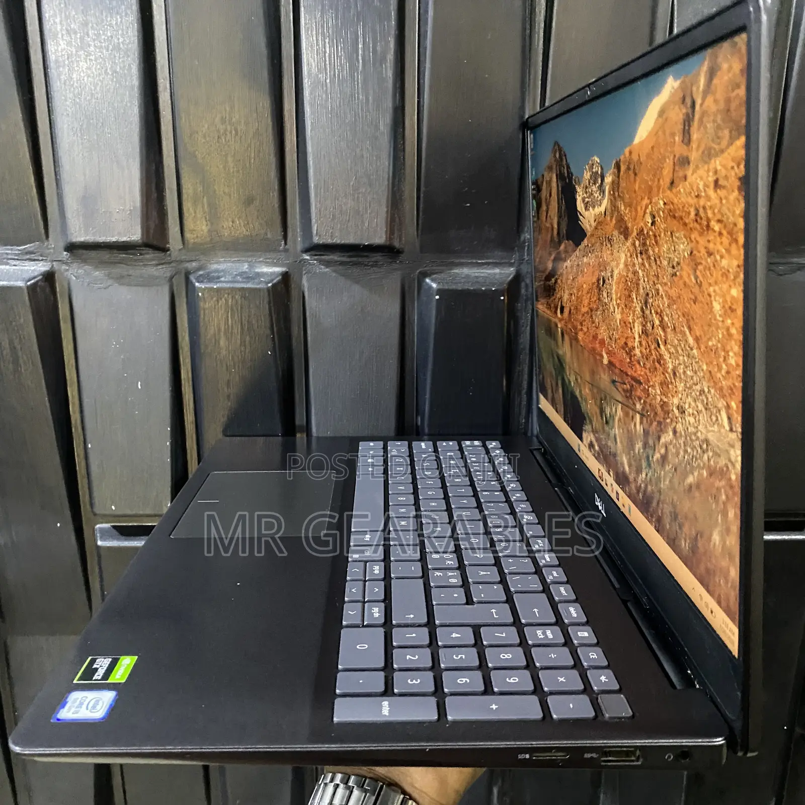 Laptop Dell Inspiron 15 8GB Intel Core i5 SSD 256GB