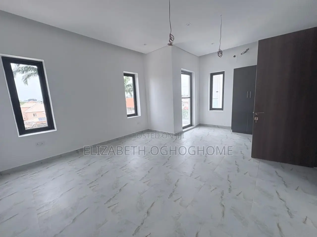 4bdrm Duplex in Lekki Phase 1 for sale