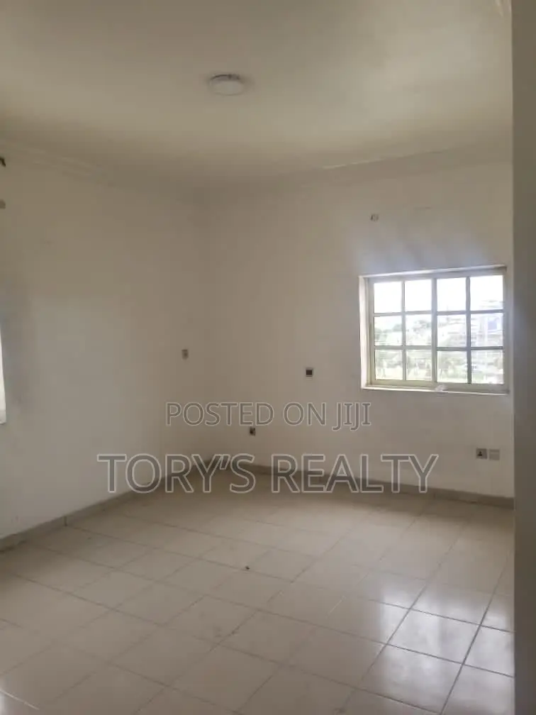 3bdrm Apartment in Ikate for rent