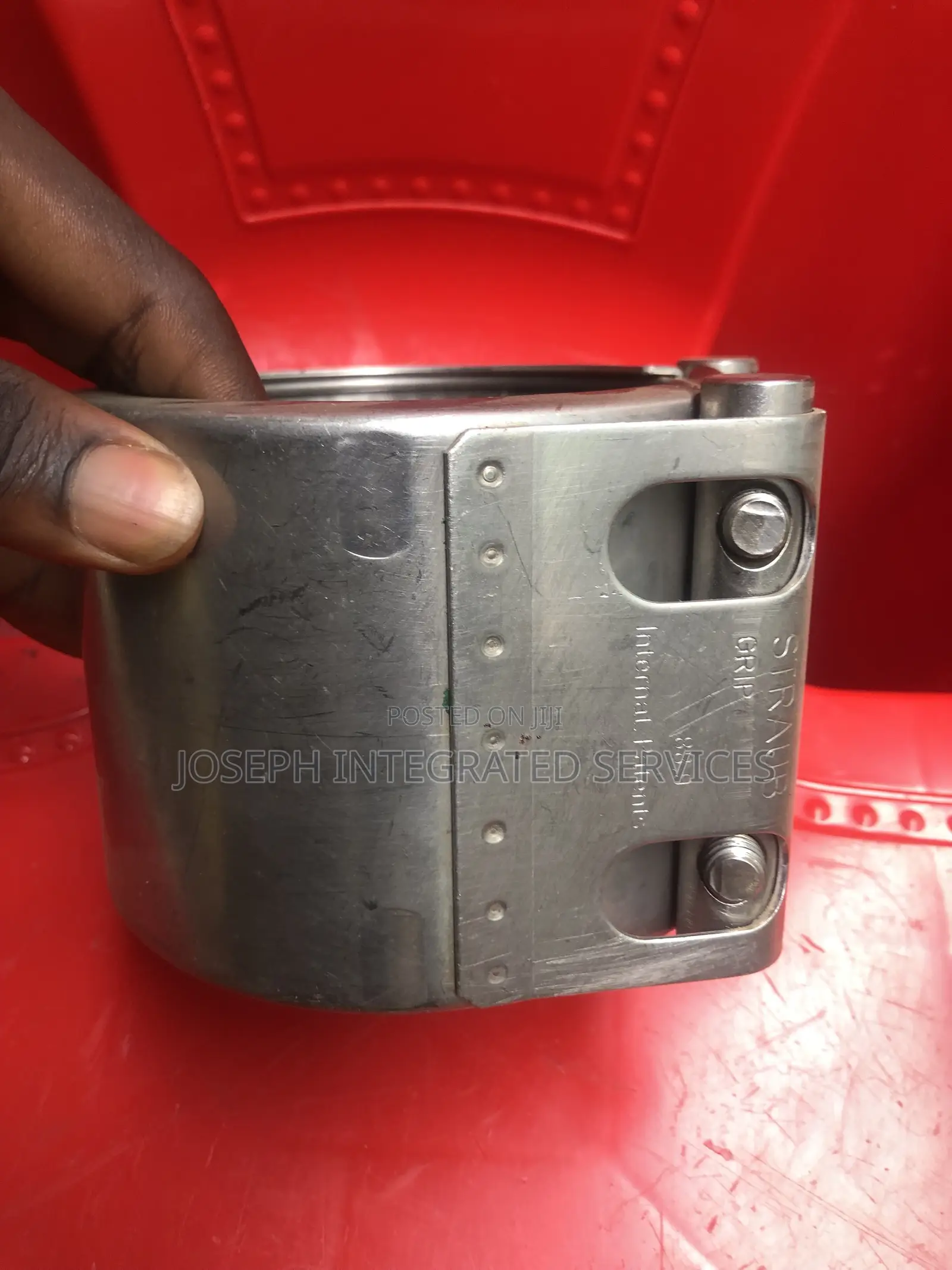 Straub-Grip Pipe Coupling Made of Stainless Steel.