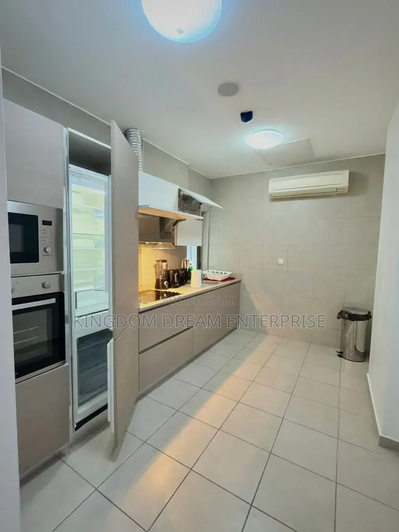 3bdrm Apartment in Oniru Victoria for rent